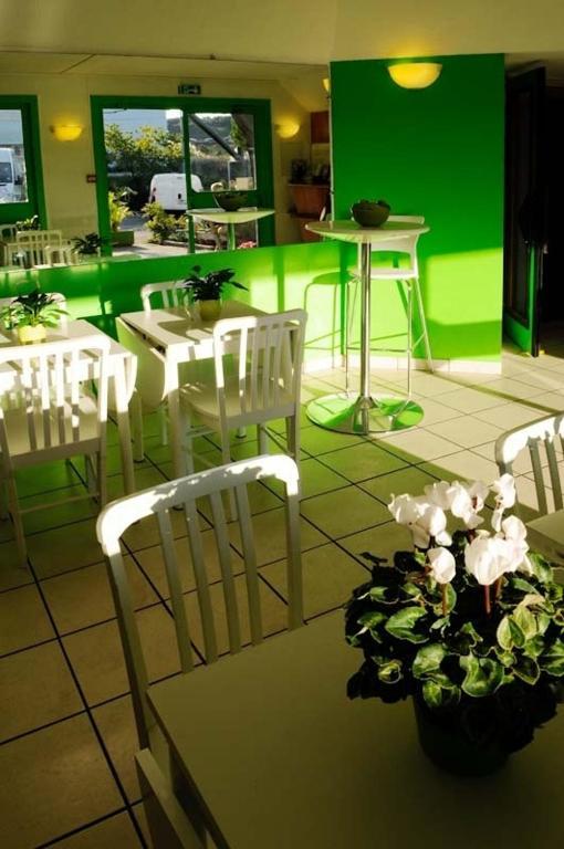 Lemon Hotel Avignon Rochefort Екстериор снимка